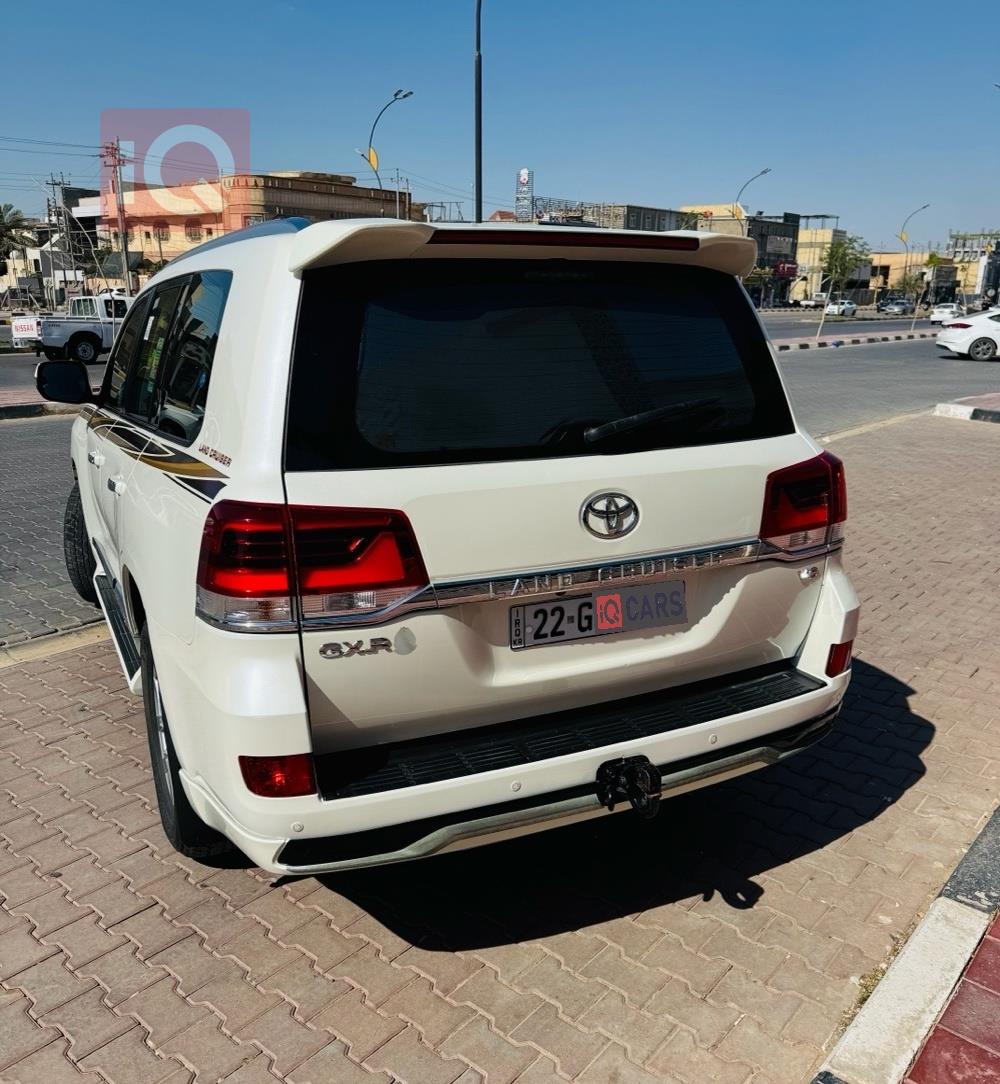 تويوتا لاندكروزر